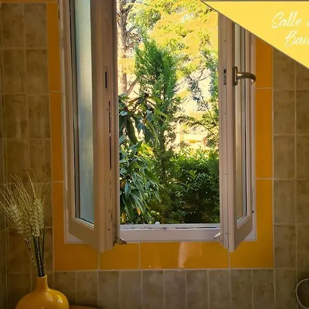 Annee 30 Renovee ,terrasse Et Jardin * Souillac